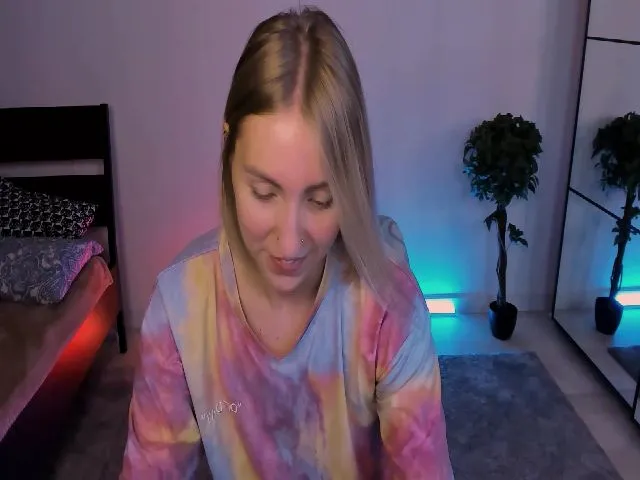 Live sex webcam photo for SammerHottie #256857085