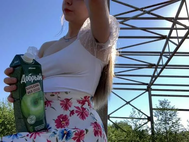 Live sex webcam photo for LIDIELAN #246389488