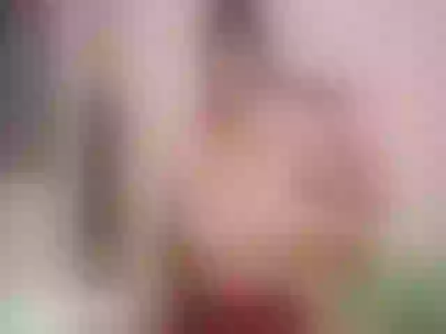 Live sex webcam photo for MadelinLove #254026382