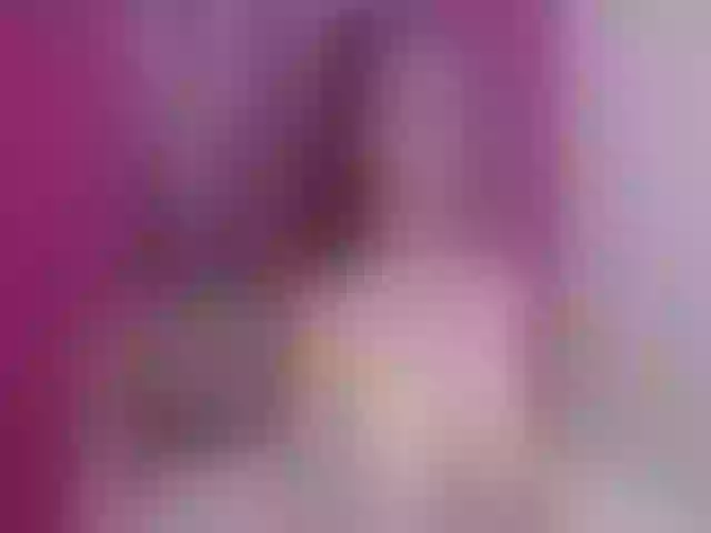 Live sex webcam photo for BustyxxHelen #255839965