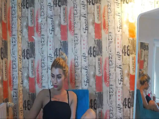 Live sex webcam photo for RubbyKalifha #254040591