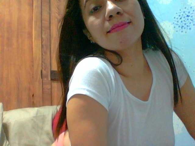 Live sex webcam photo for Scarletteb #248323204