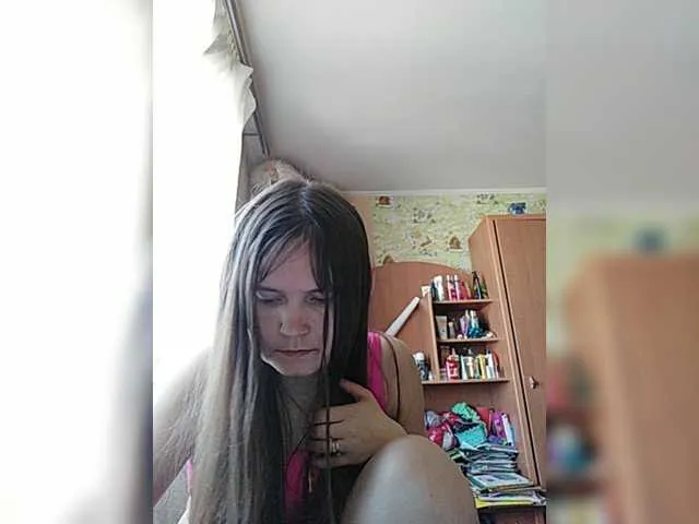 Live sex webcam photo for MilanaEffect #241876411