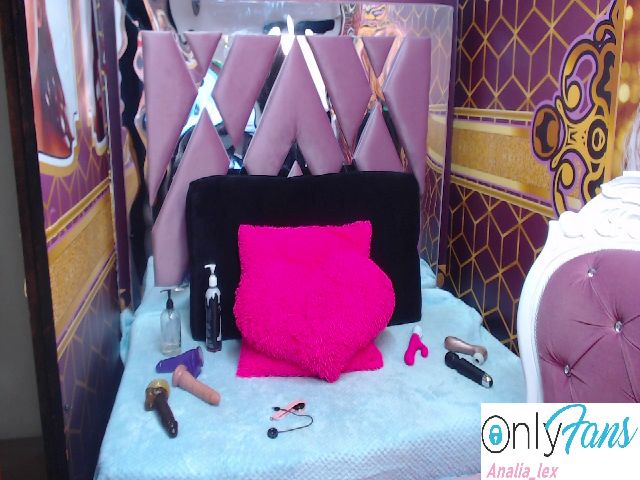 Live sex webcam photo for analia_lexx #253795969