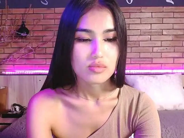 Live sex webcam photo for full-moon #254403020