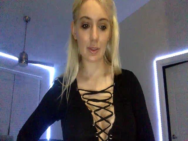 Live sex webcam photo for Sammy_gray #262472213