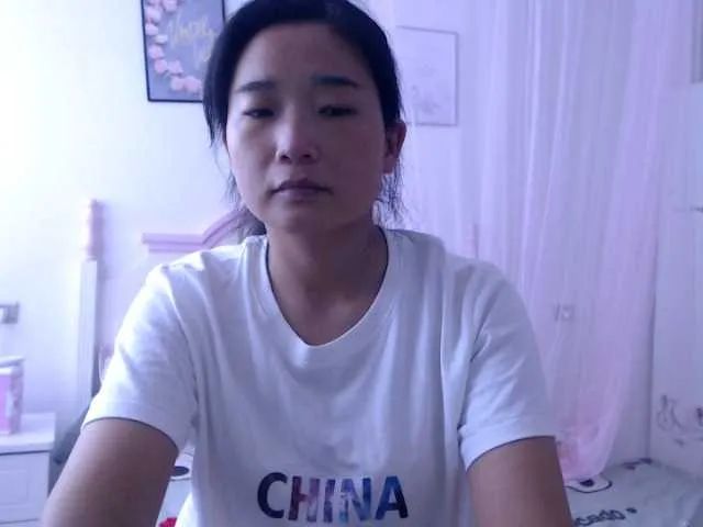 Live sex webcam photo for Kumamong #258497775