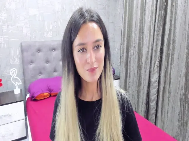 Live sex webcam photo for EllaFresh #262874643