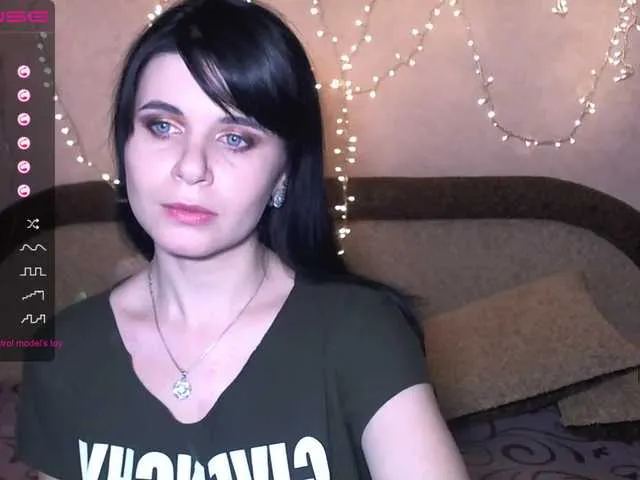 Live sex webcam photo for Anisyia1 #240944358