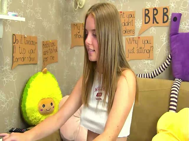 Live sex webcam photo for CaNaDaDi #265468646