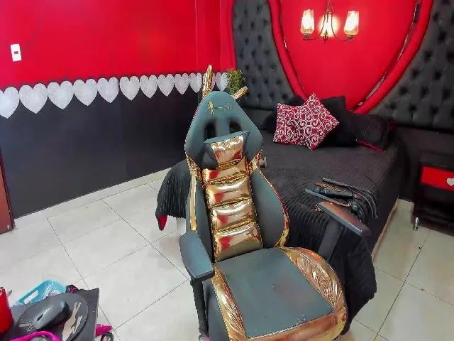 Live sex webcam photo for EvaMistreess #255226012