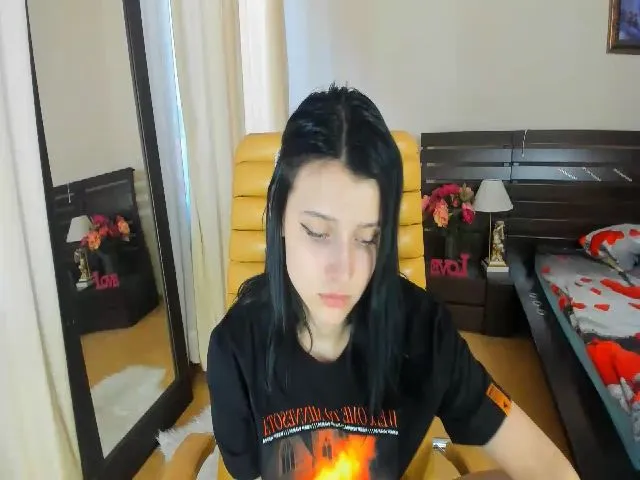 Live sex webcam photo for SoniNex #256928789