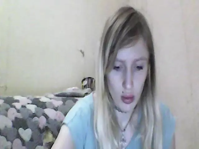 Live sex webcam photo for GuiltyKitty #264878784