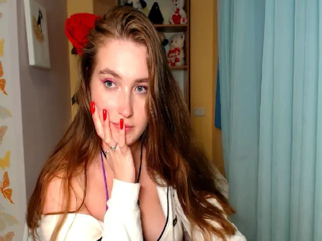 Live sex webcam photo for NikkySonge #256111901