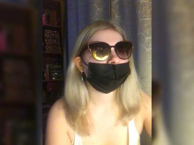 Live sex webcam photo for Irish8m #263390697