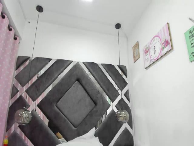 Live sex webcam photo for Violeta_aroca #287856238