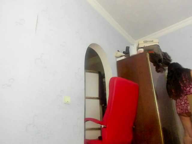 Live sex webcam photo for povetrula #240945170