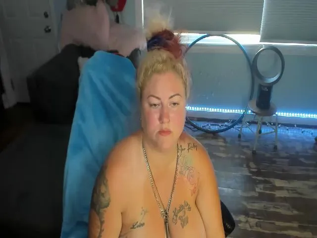 Live sex webcam photo for Janrubygirl #252574132