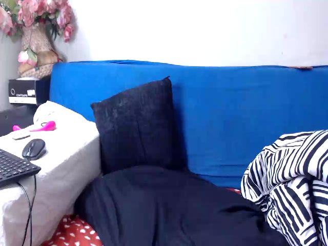 Live sex webcam photo for AngelEbony21 #259574207