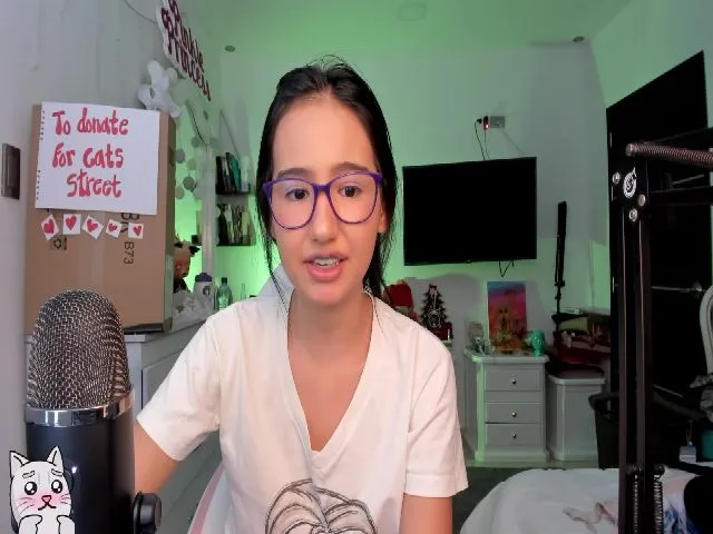 Live sex webcam photo for AnnieJulieth #261259841