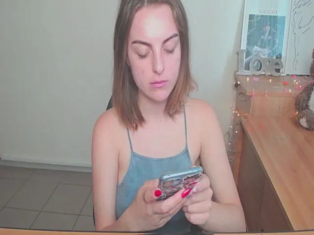 Live sex webcam photo for AmmRay #255887691