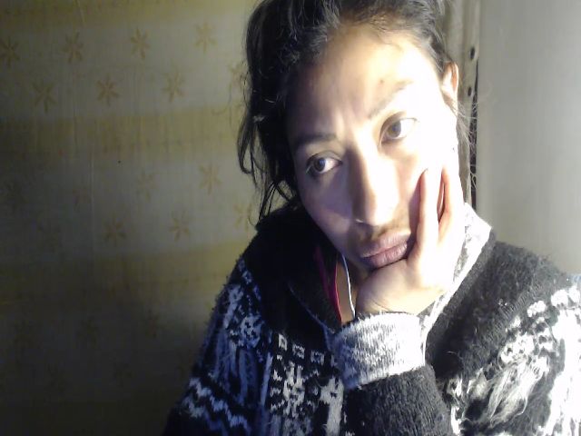 Live sex webcam photo for CHILENITAHOT #259071622