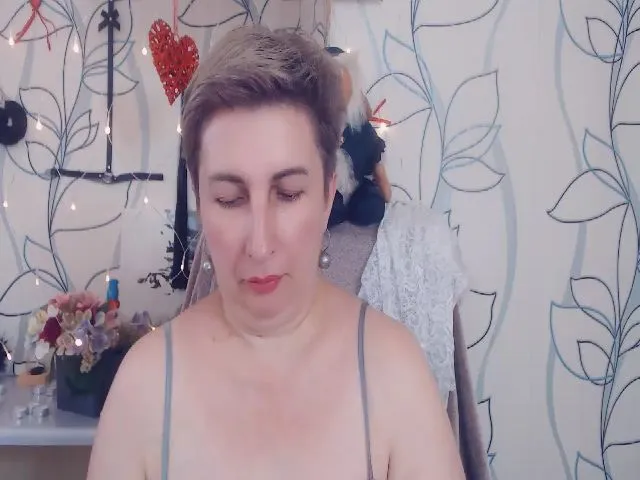 Live sex webcam photo for DepravedMadam #261305230
