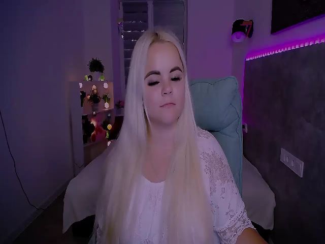 Live sex webcam photo for Jenni__fer #263977154