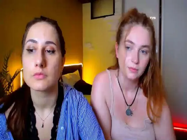Live sex webcam photo for NikkySonge #255301215
