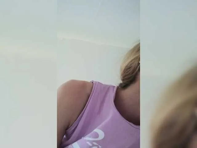 Live sex webcam photo for FeraeCat #288004836