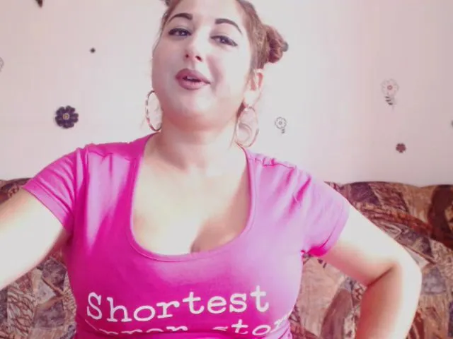 Live sex webcam photo for KinkyMyax #265460423
