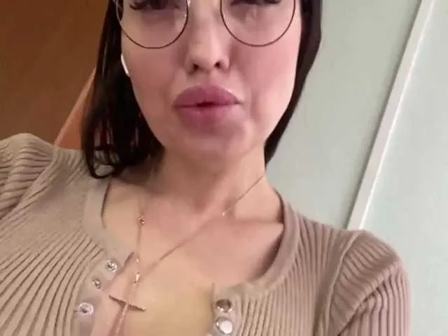 Live sex webcam photo for Maleficenttt #240914332