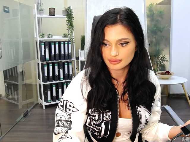 Live sex webcam photo for SugarDolly #264596735