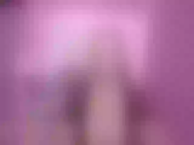 Live sex webcam photo for PtiMermaid #258501691