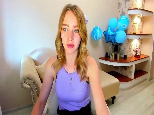 Live sex webcam photo for CrystalSsoul #252803548