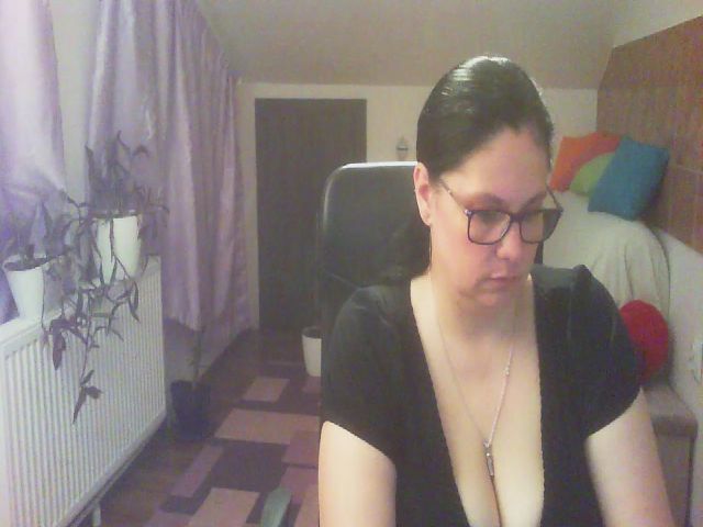 Live sex webcam photo for boosty4you #254244119