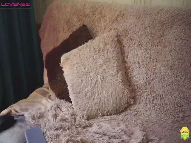 Live sex webcam photo for JannieJoo #256182811