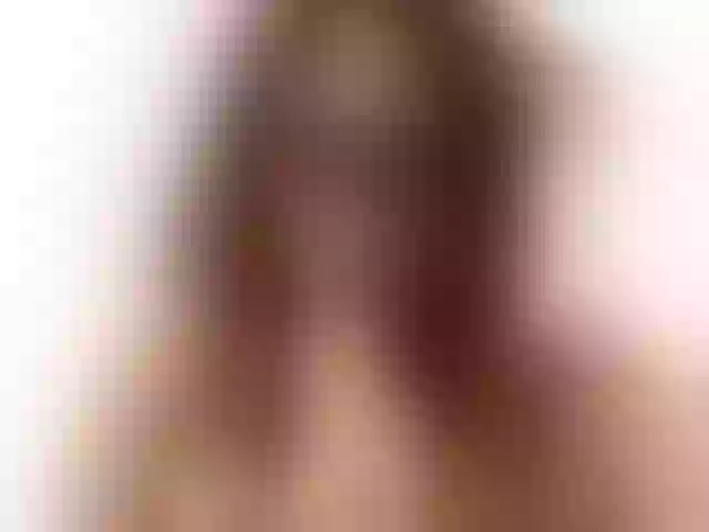 Live sex webcam photo for Carolineback #261852745