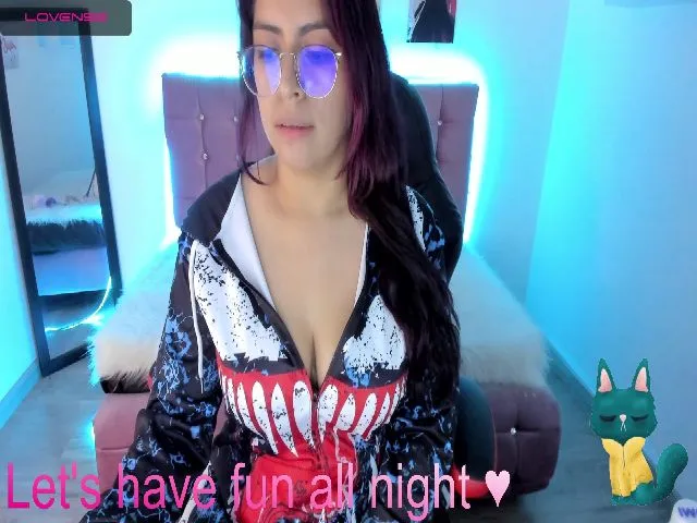 Live sex webcam photo for Irene__larson #265271928