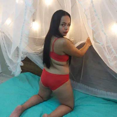 Live sex webcam photo for JhennaGrey #241452062