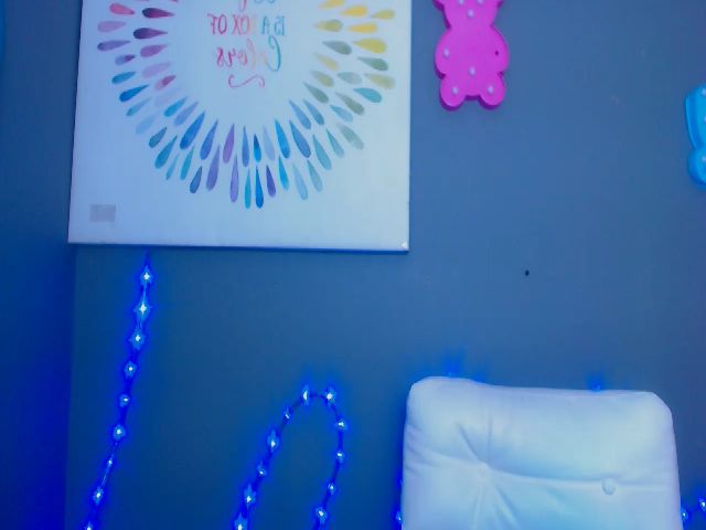 Live sex webcam photo for Tattiana_love #258113473