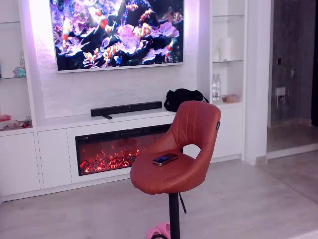 Live sex webcam photo for SexyElisabeth #257980315