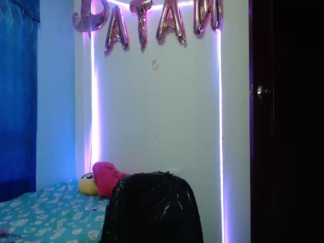 Live sex webcam photo for Hot_skinny_ #255358846