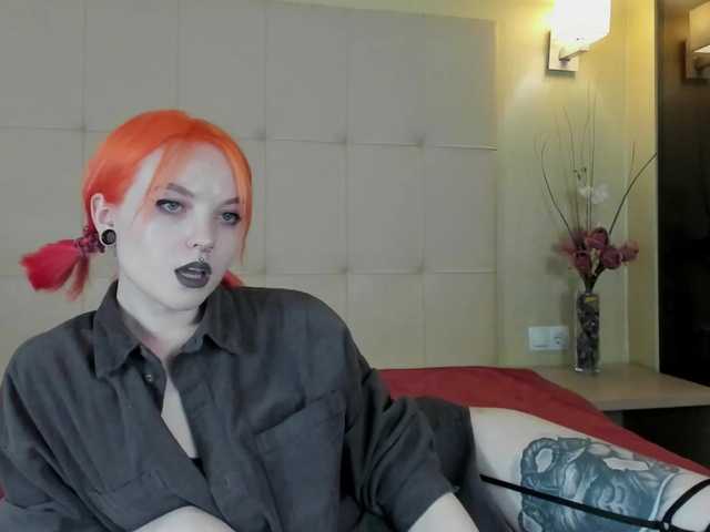 Live sex webcam photo for Ellisqueen #241297144