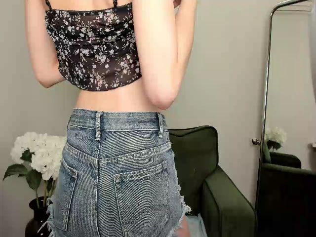 Live sex webcam photo for WelSelfJj #260575830