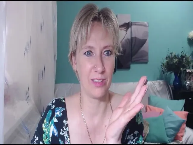 Live sex webcam photo for Silis44 #262138642