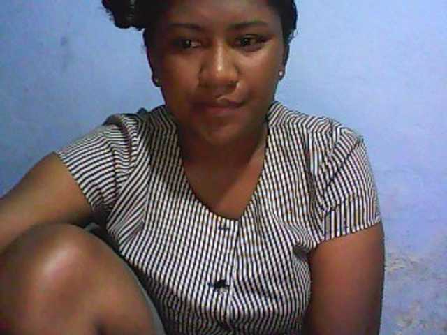 Live sex webcam photo for mybigass15 #241400568