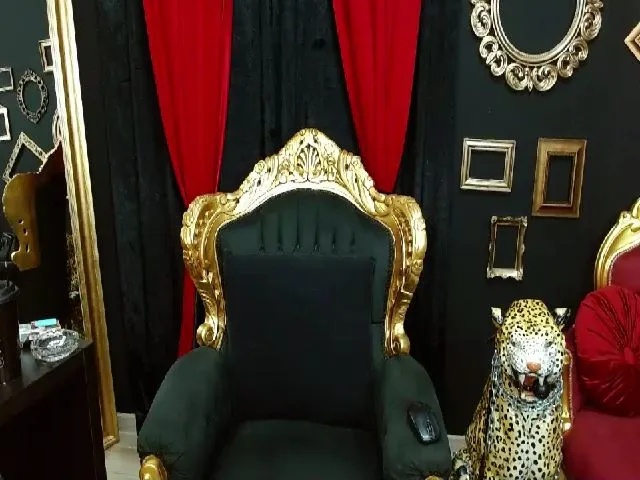 Live sex webcam photo for Mistress_Hera #261547428