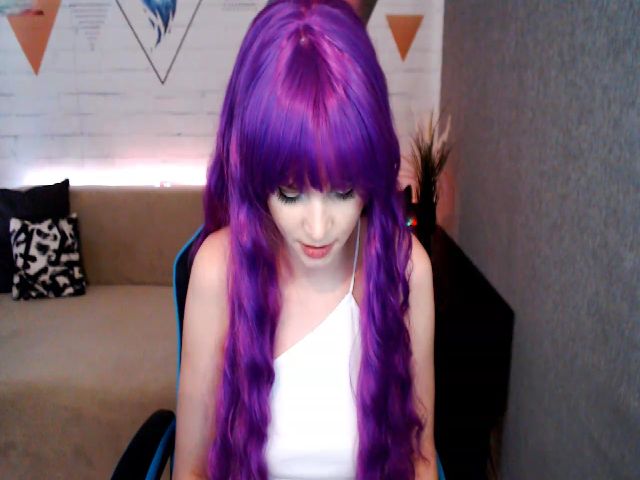 Live sex webcam photo for MonicaHigh #252736958