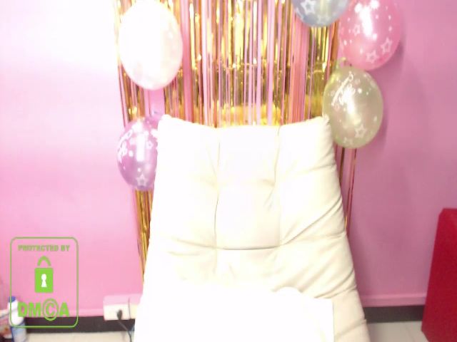 Live sex webcam photo for Jenifer_b #260689703